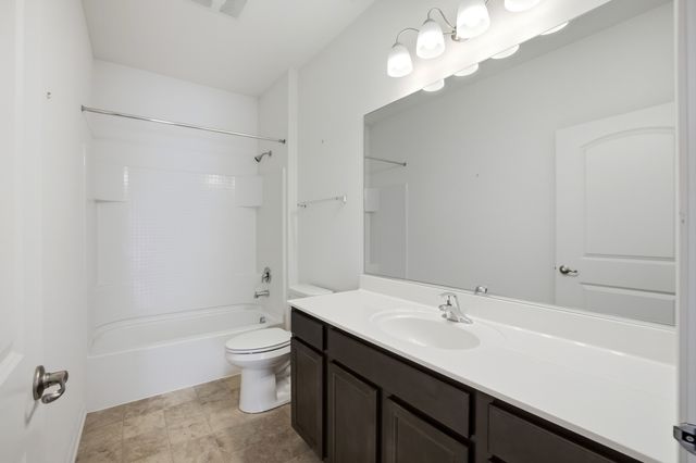 1838 Southern Circle 1838, Pingree Grove, IL 60140