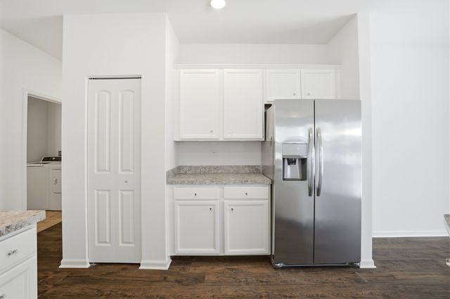 1838 Southern Circle 1838, Pingree Grove, IL 60140