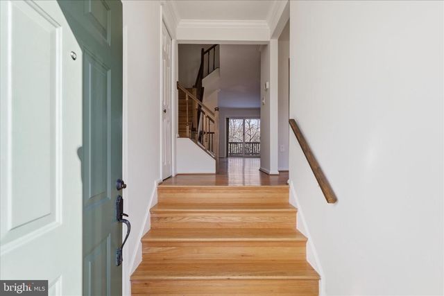 508 DAKOTA DR, Herndon, VA 20170