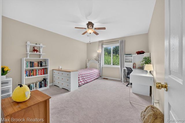 1822 Lexington Drive, Troy, MI 48084