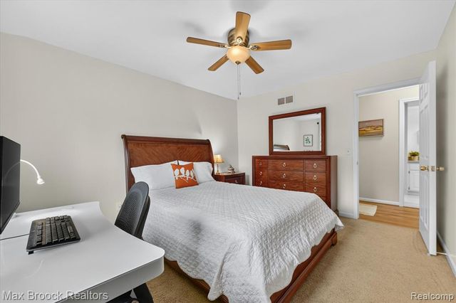 1822 Lexington Drive, Troy, MI 48084