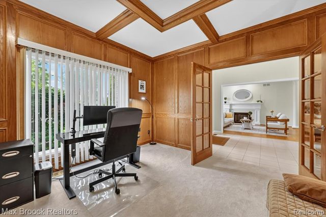 1822 Lexington Drive, Troy, MI 48084