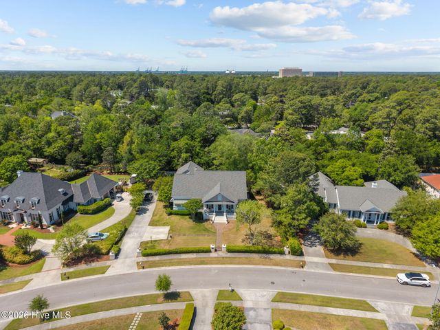 2112 Ascott Place, Wilmington, NC 28403