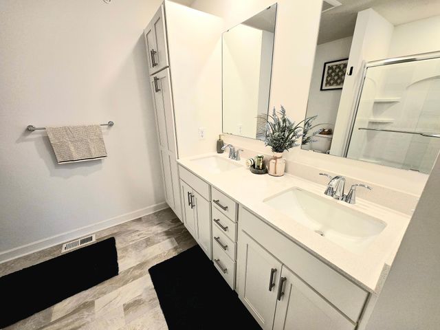 3040 Basswood Street, Little Canada, MN 55117