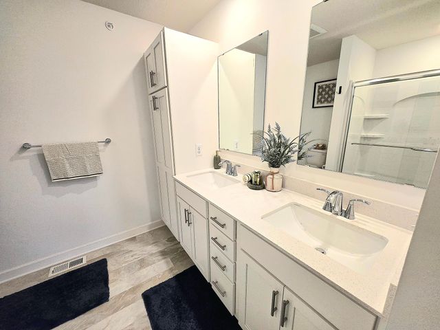 3040 Basswood Street, Little Canada, MN 55117