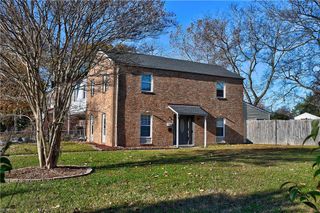 700 Lake Edward DR, Virginia Beach, VA 23462