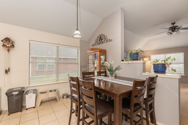 106 Coyote Run, Waxahachie, TX 75165