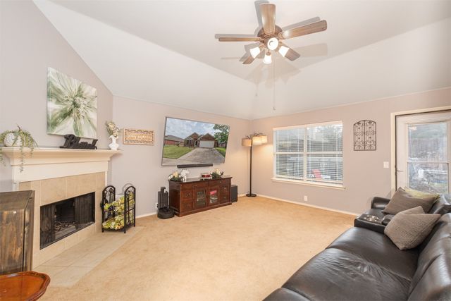 106 Coyote Run, Waxahachie, TX 75165