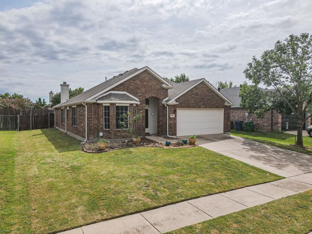 106 Coyote Run, Waxahachie, TX 75165