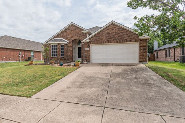 106 Coyote Run, Waxahachie, TX 75165