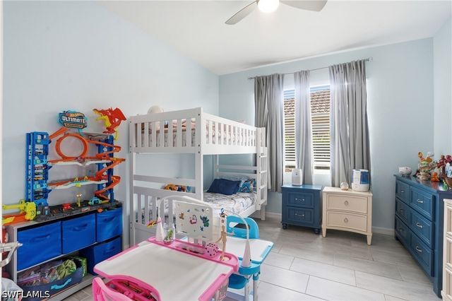 2062 Tamarron LN, Naples, FL 34120