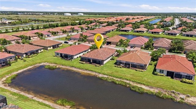 2062 Tamarron LN, Naples, FL 34120