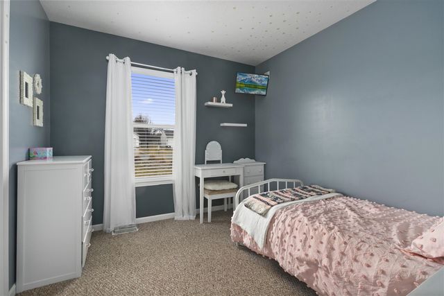 2830 Arctic Avenue, Kalamazoo, MI 49004