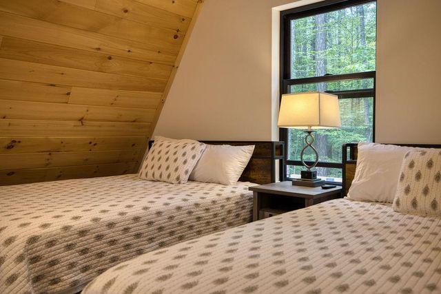 83 Chipmunk Lane, Tamworth, NH 03817