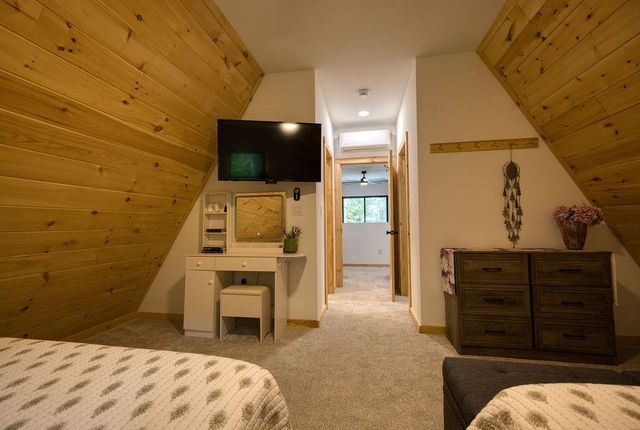 83 Chipmunk Lane, Tamworth, NH 03817