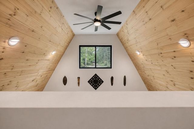 83 Chipmunk Lane, Tamworth, NH 03817