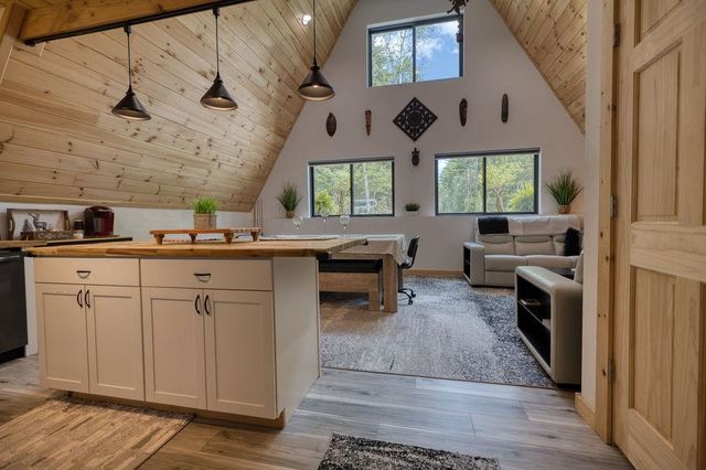 83 Chipmunk Lane, Tamworth, NH 03817