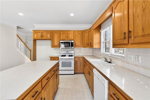 230 Brackin Trace, Grayson, GA 30017