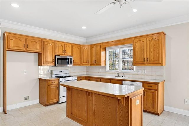 230 Brackin Trace, Grayson, GA 30017