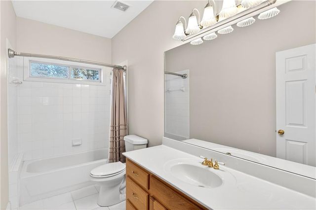 230 Brackin Trace, Grayson, GA 30017