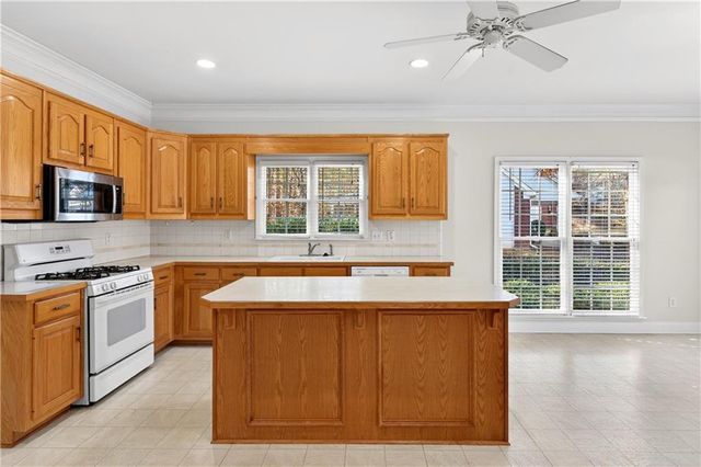 230 Brackin Trace, Grayson, GA 30017