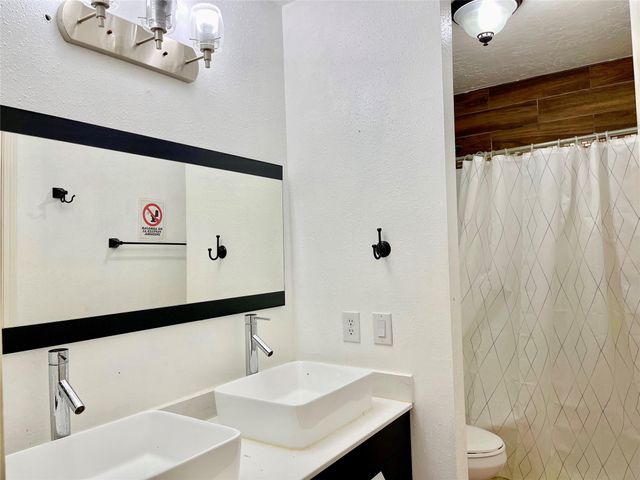 6710 S Mallard Drive, Fulshear, TX 77441