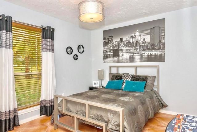 6710 S Mallard Drive, Fulshear, TX 77441