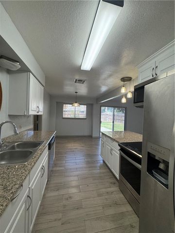 3914 Wagner Lee Dr, Corpus Christi, TX 78418