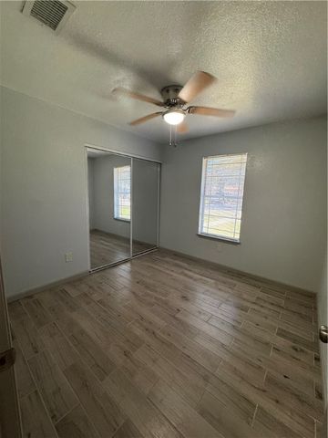 3914 Wagner Lee Dr, Corpus Christi, TX 78418