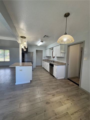 3914 Wagner Lee Dr, Corpus Christi, TX 78418