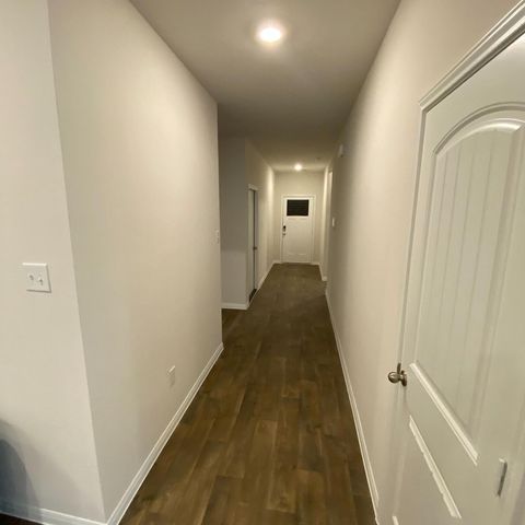 182 Eagle Mountain TRL, Kyle, TX 78640