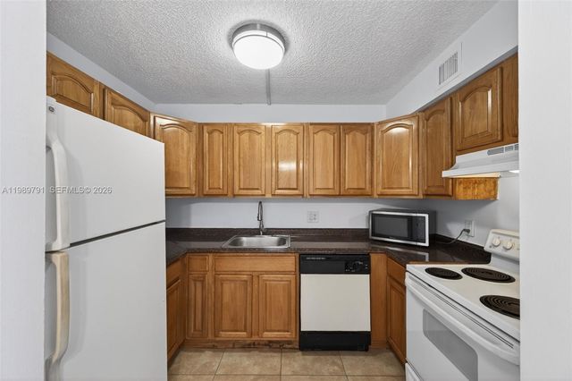 3149 Coral Ridge Dr 3149, Coral Springs, FL 33065