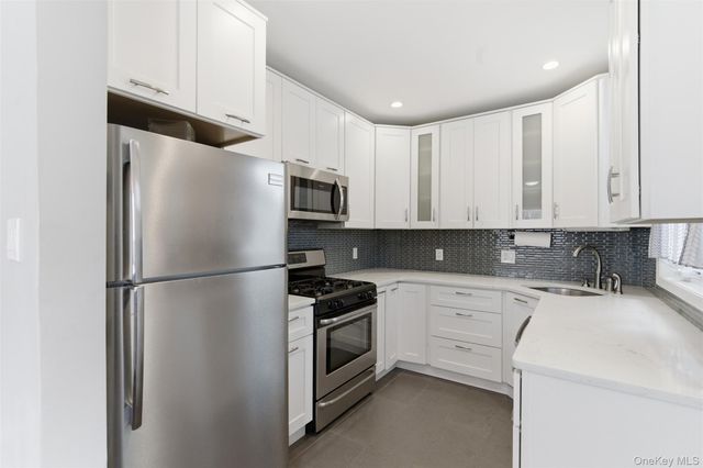 345 W Walnut Street, Long Beach, NY 11561
