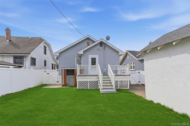 345 W Walnut Street, Long Beach, NY 11561