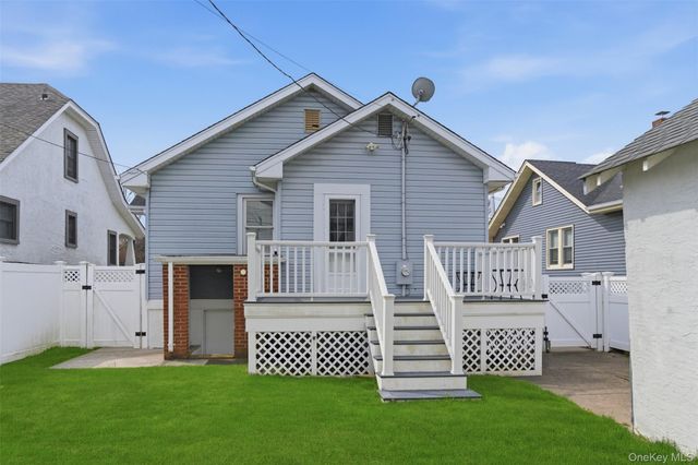 345 W Walnut Street, Long Beach, NY 11561