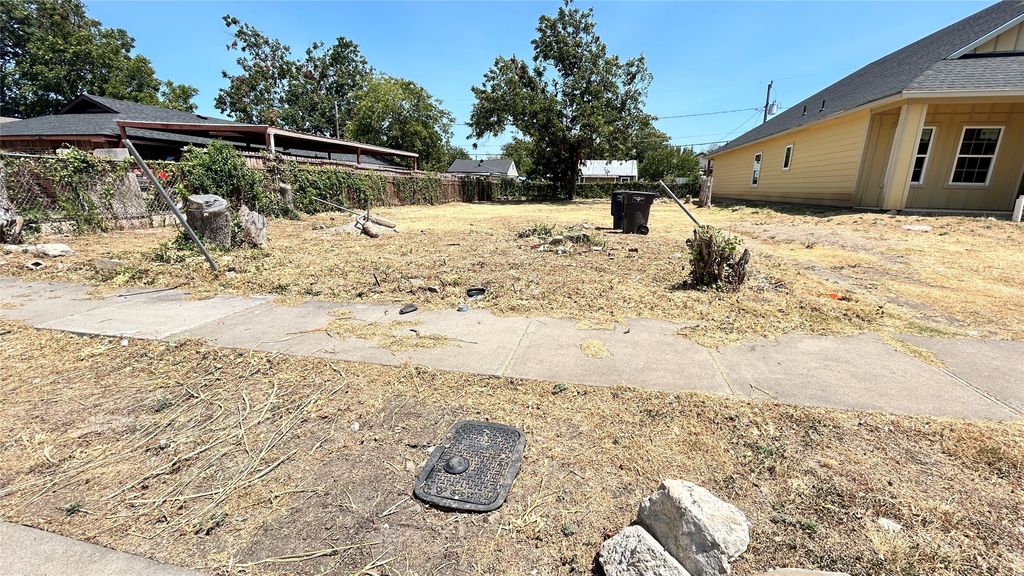 3613 College Avenue, Fort Worth, TX 76110