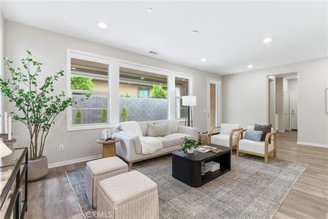 28 Ocaso Street, Rancho Mission Viejo, CA 92694