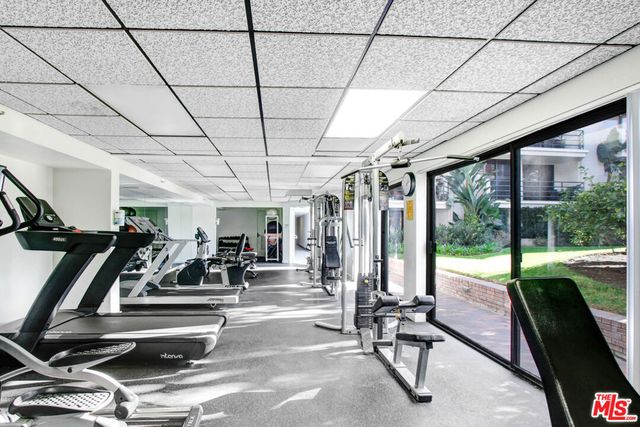 2910 Neilson Way 408, Santa Monica, CA 90405