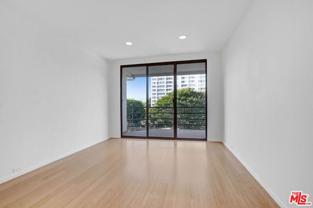 2910 Neilson Way 408, Santa Monica, CA 90405