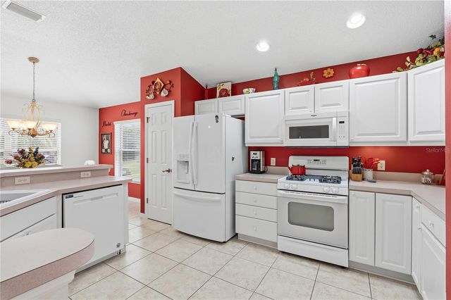 2730 MORVEN PARK WAY, The Villages, FL 32162