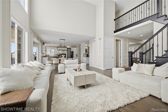 19782 Chase Drive, Macomb Township, MI 48042