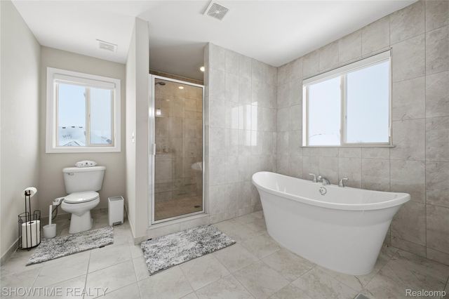 19782 Chase Drive, Macomb Township, MI 48042