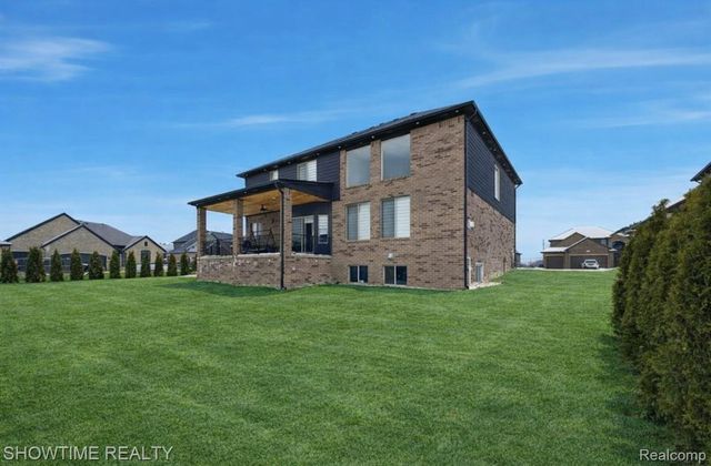 19782 Chase Drive, Macomb Township, MI 48042