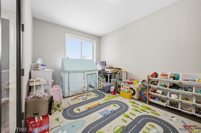 19782 Chase Drive, Macomb Township, MI 48042
