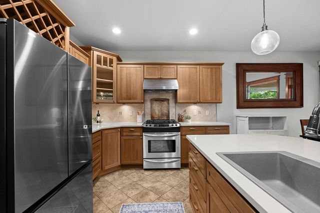 10211 N Moss Ln, Spokane, WA 99208