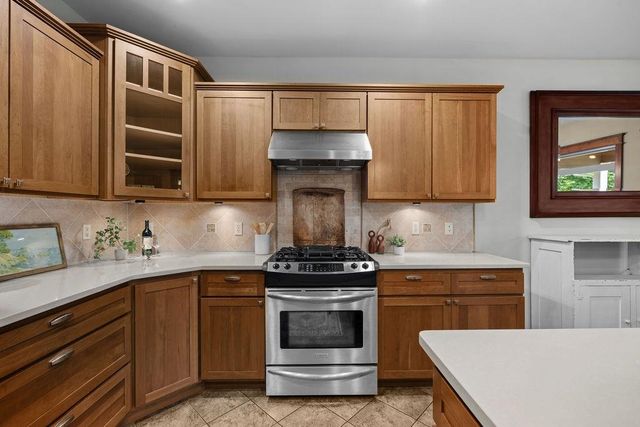 10211 N Moss Ln, Spokane, WA 99208