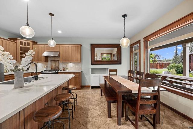 10211 N Moss Ln, Spokane, WA 99208