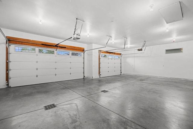 10211 N Moss Ln, Spokane, WA 99208