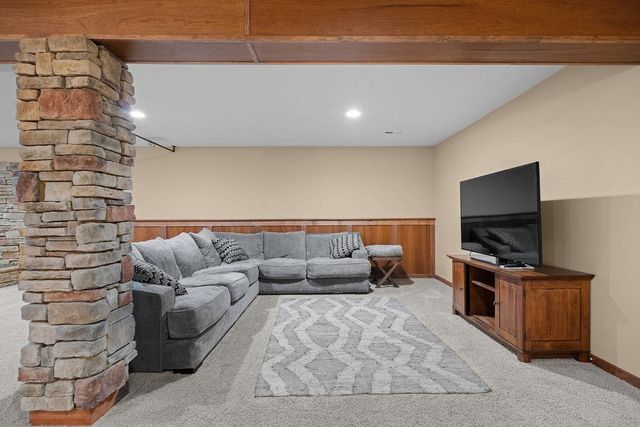 10211 N Moss Ln, Spokane, WA 99208