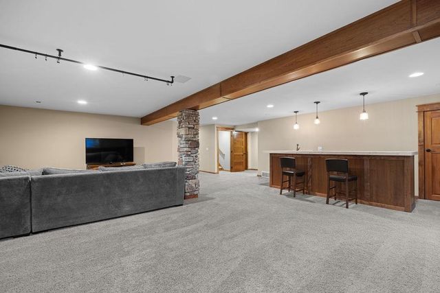 10211 N Moss Ln, Spokane, WA 99208